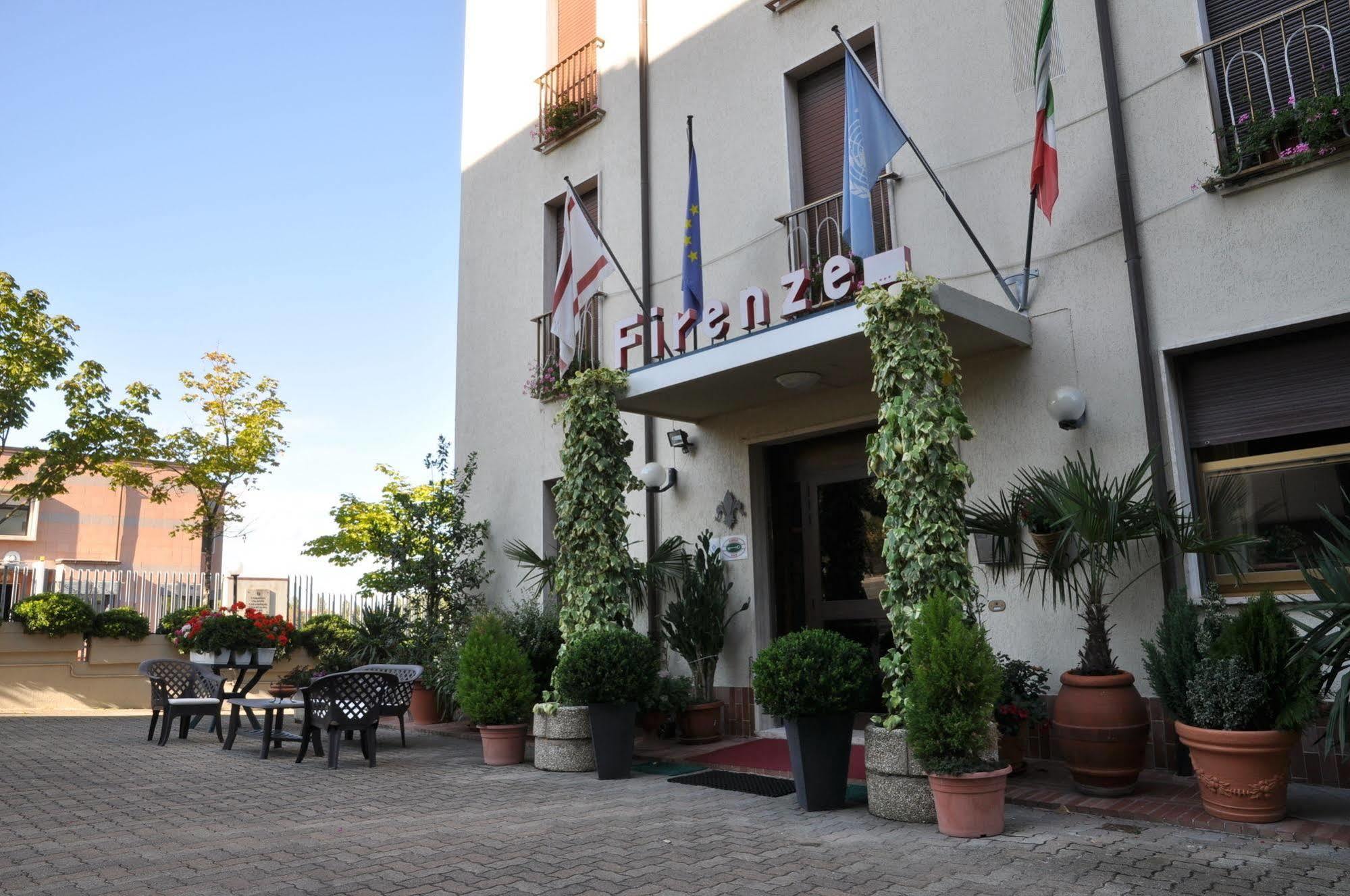 Hotel Firenze เคียนเชียโนแตร์เม ภายนอก รูปภาพ